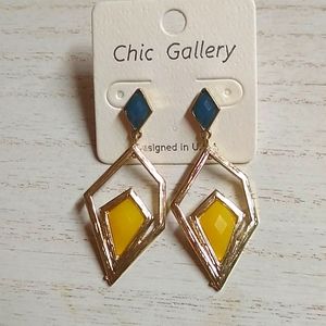 😻 3 For $15 Blue & Yellow Geometric Stud Dangles